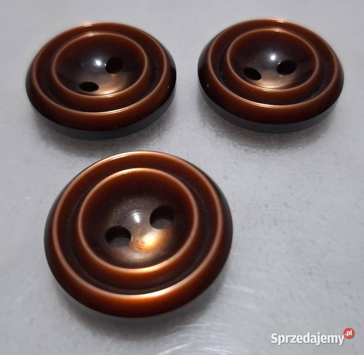 Guziki brązowe okrągłe dwie dziurki vintage śląskie Czeladź