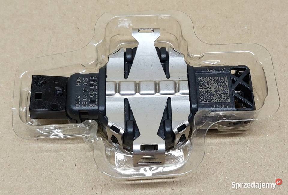 CZUJNIK SENSOR DESZCZU VW PASSAT B8 8UD955559B dolnośląskie