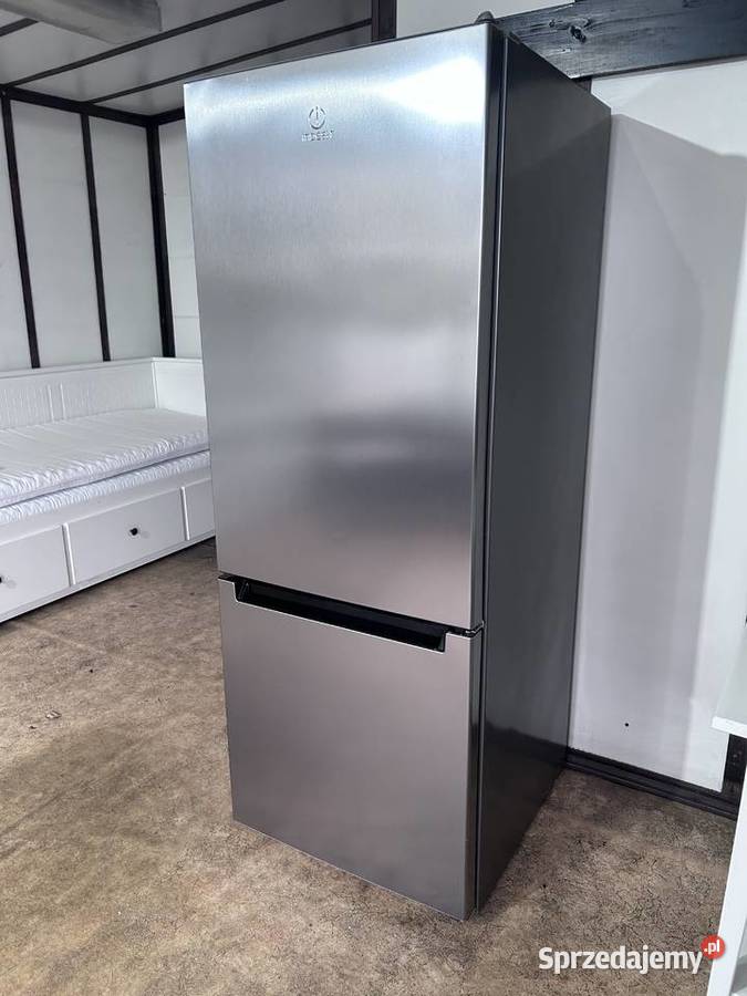 Lodówkozamrażarka Indesit srebrny INOX stal sprzedam