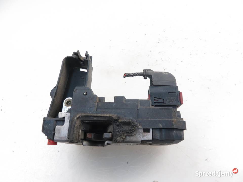 ZAMEK PRAWY TYLNY OPEL ASTRA III 13128116 osobowe