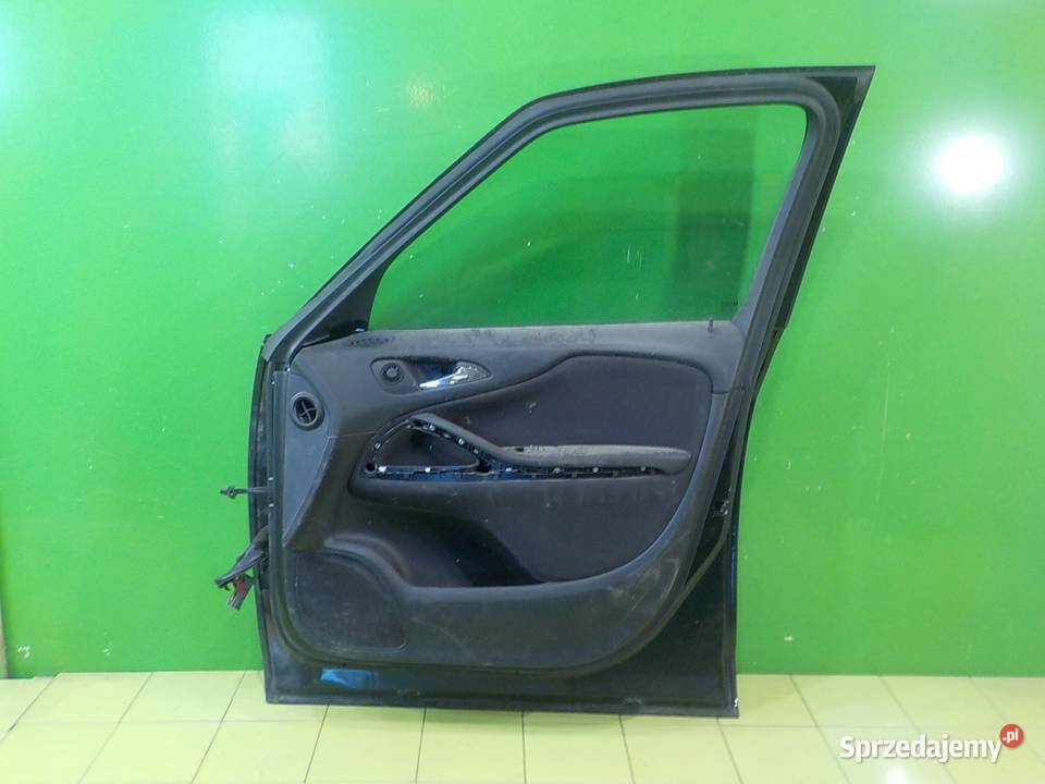 OPEL ZAFIRA C 20 CDTI 14r 5D drzwi prawe przod Suków