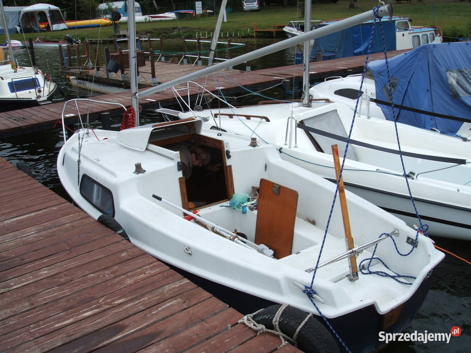 jacht żaglowy kabinowy TIBURON Borne Sulinowo