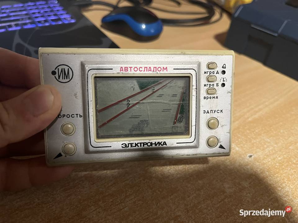 Konsolka Ruskie jajeczka wyścigi Elektronika IM
