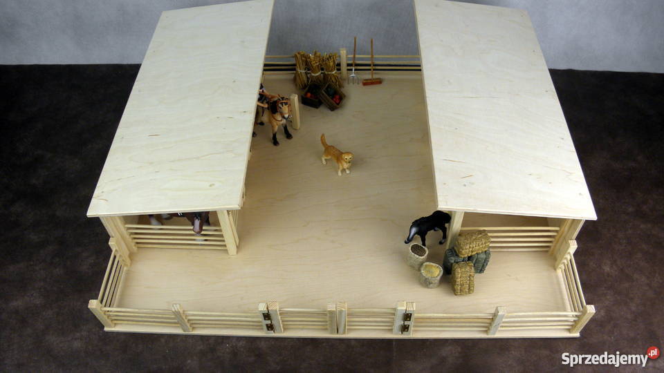 Stajnia drewniana koni Schleich 8 BOKSÓW Napachanie