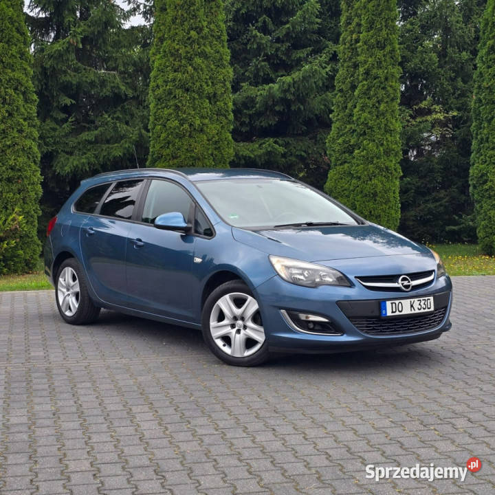 Opel Astra Opel Astra J 14 Benzyna 100 Selection klimatyzacja mazowieckie Ostrów Mazowiecka sprzedam