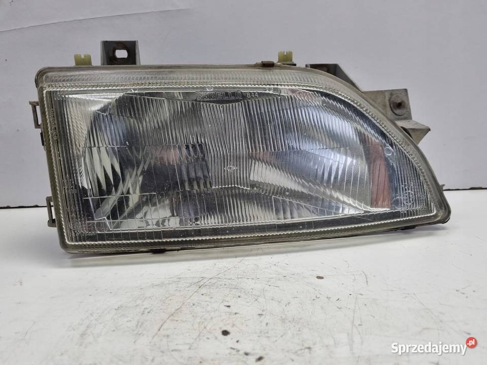 LAMPA PRAWA Ford Escort V MK5 Orion PRZEDNIA Rudka