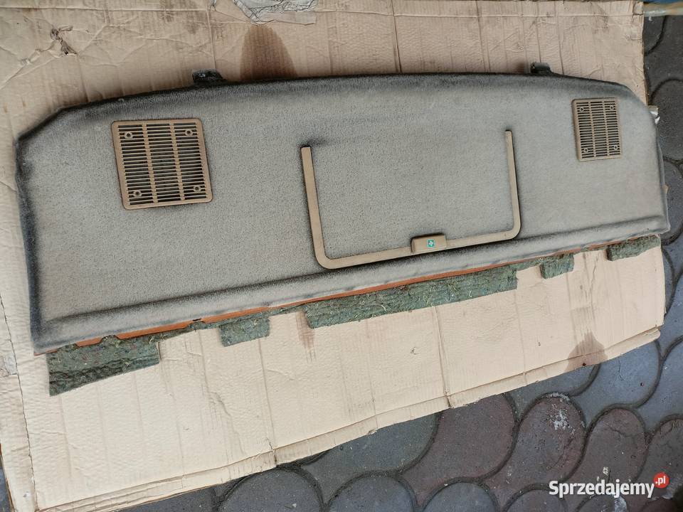 Mercedes 190 W201 tylna półka przedlift kremowa Skarżysko-Kamienna