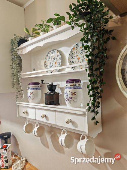 Rustykalne półki kuchenne Błędów