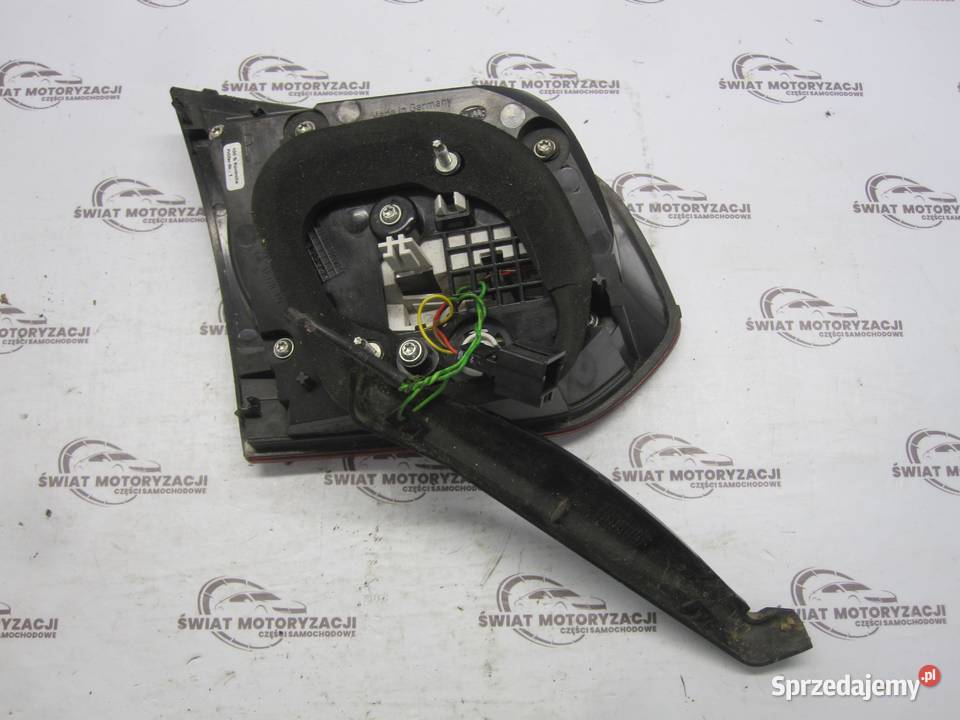 GOLF VI 12r lampa prawa tył w klapie 18106202 Kielce sprzedam