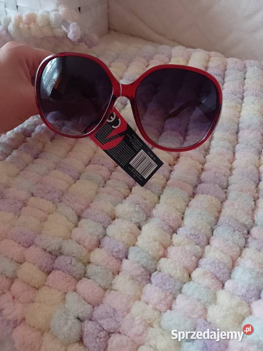 Czerwone duże okulary przeciwsłoneczne muchy Okulary Kraków