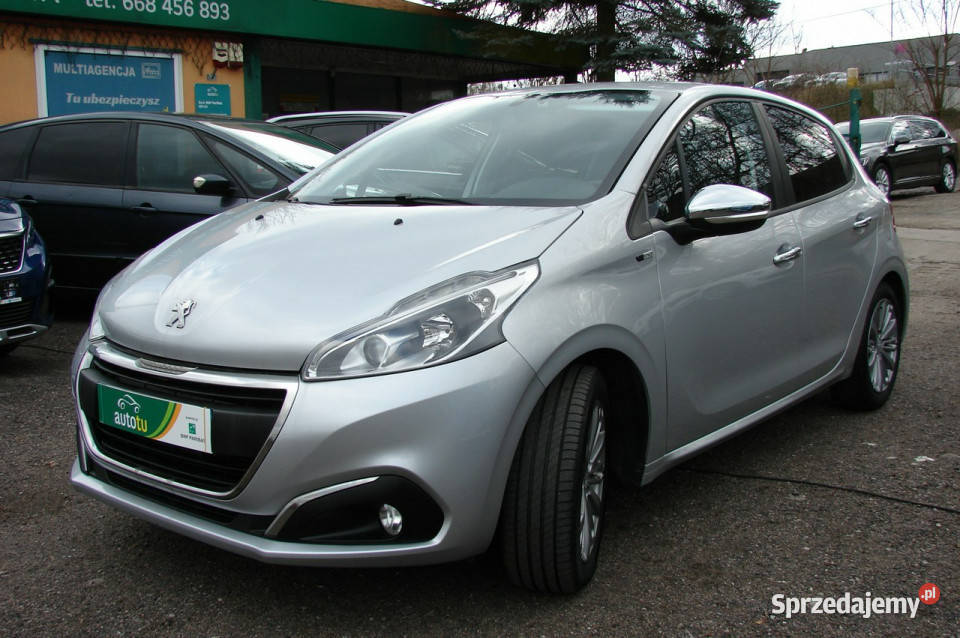 Peugeot 208 12 E 90 Klima I 20122019 wielofunkcyjna kierownica