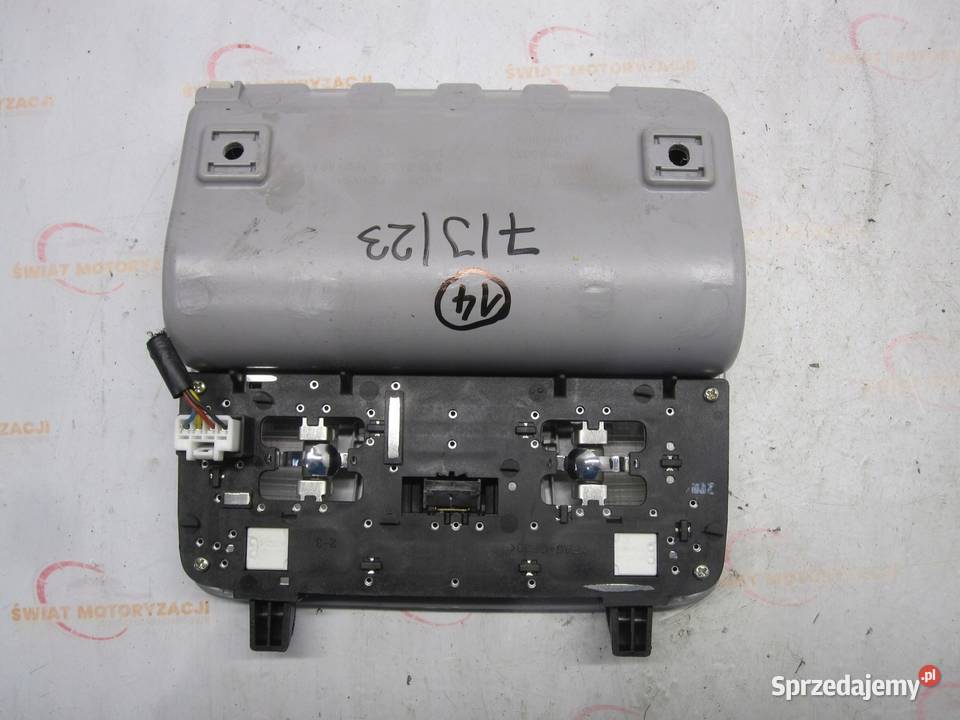 HYUNDAI I30 II 13r lampka podsufitki świętokrzyskie