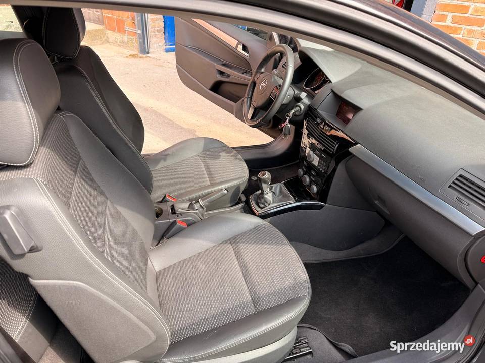 Opel Astra H mazowieckie