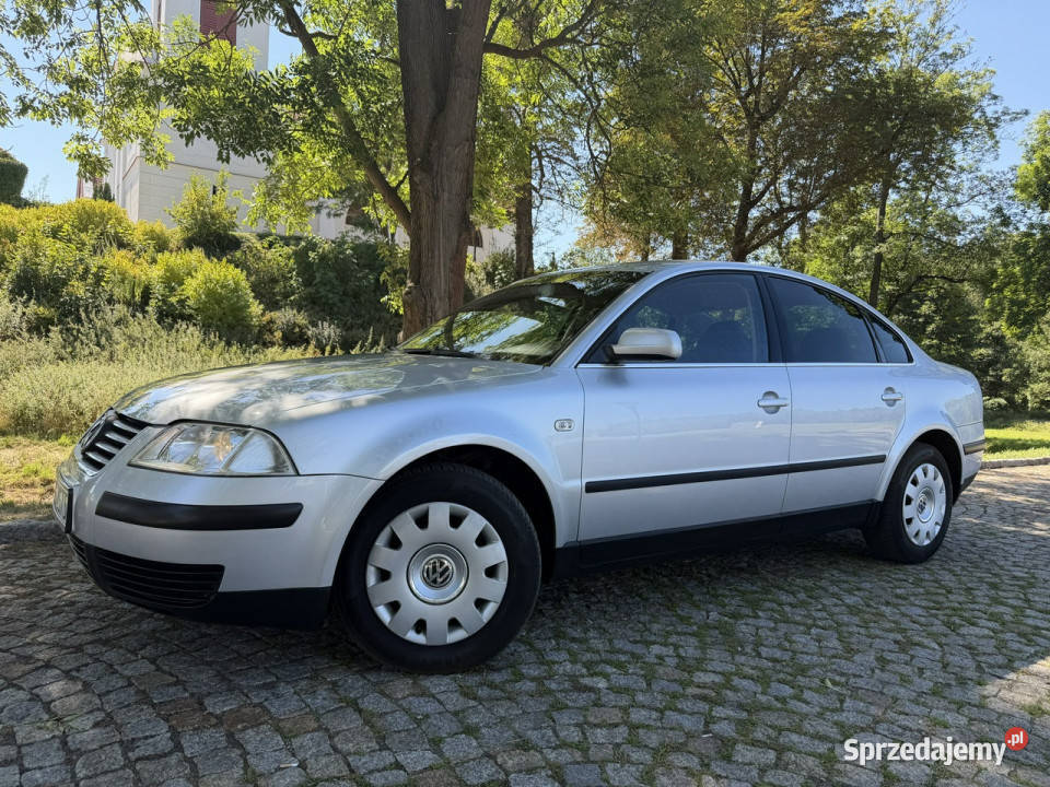 Volkswagen Passat B5 FL 20002005 srebrny mazowieckie Gostynin
