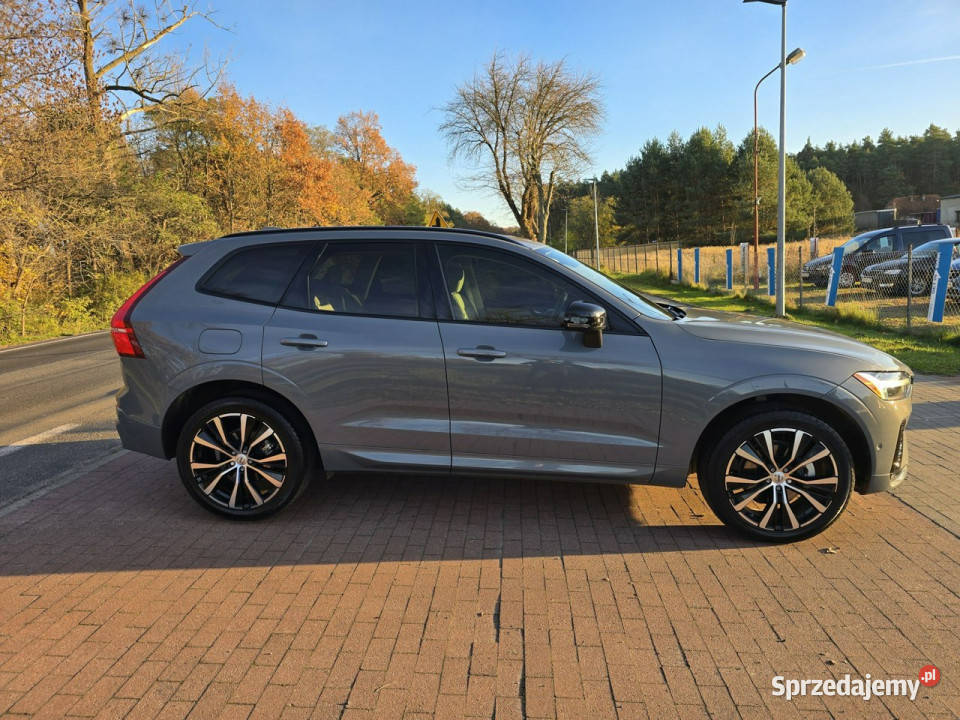 Volvo XC 60 Volvo XC 60 20 Hybryda 250 z niskim napęd 4x4 Cielcza