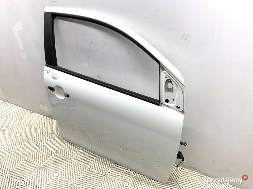 DRZWI PRAWY PRZÓD TOYOTA AYGO II Hatchback Solid