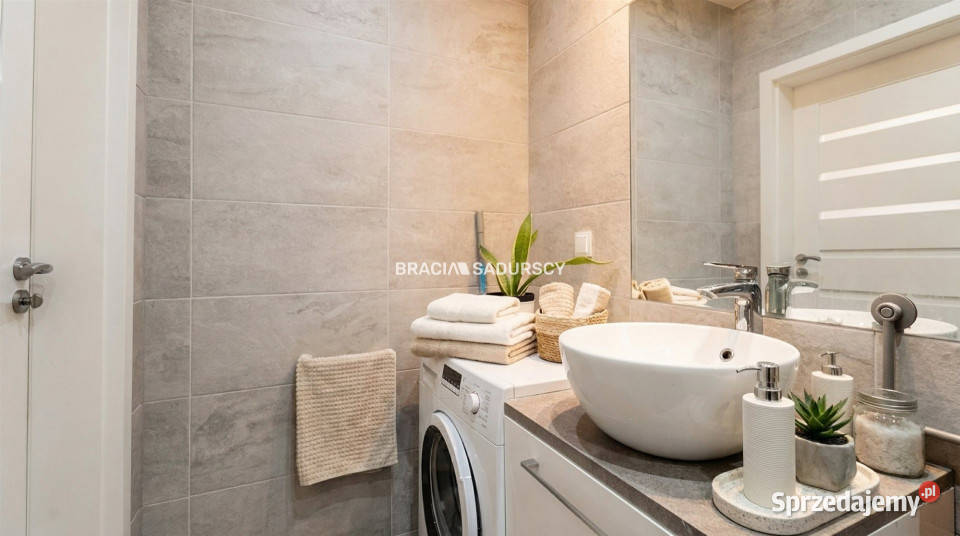 Mieszkanie 3678m2 2 pokojowe Kraków Pszczelna