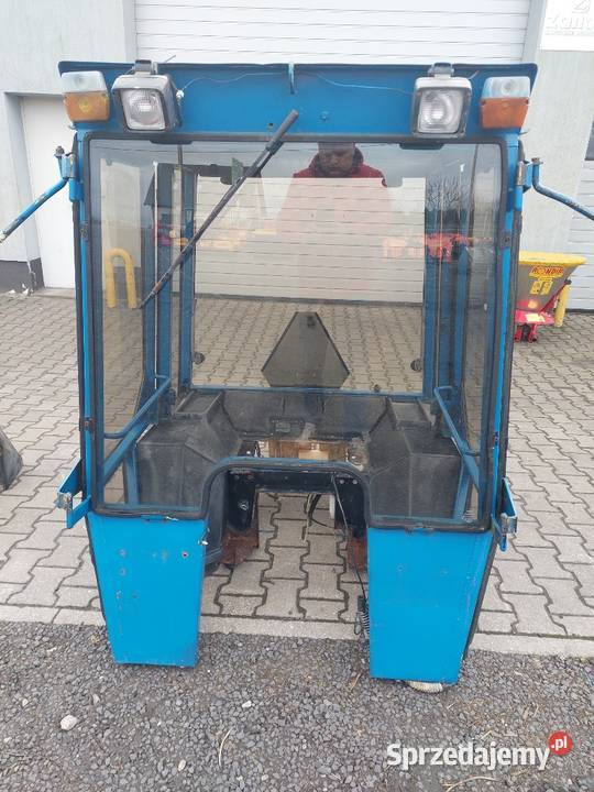 Kabina do ciągników ogrodniczych Iseki serii TX