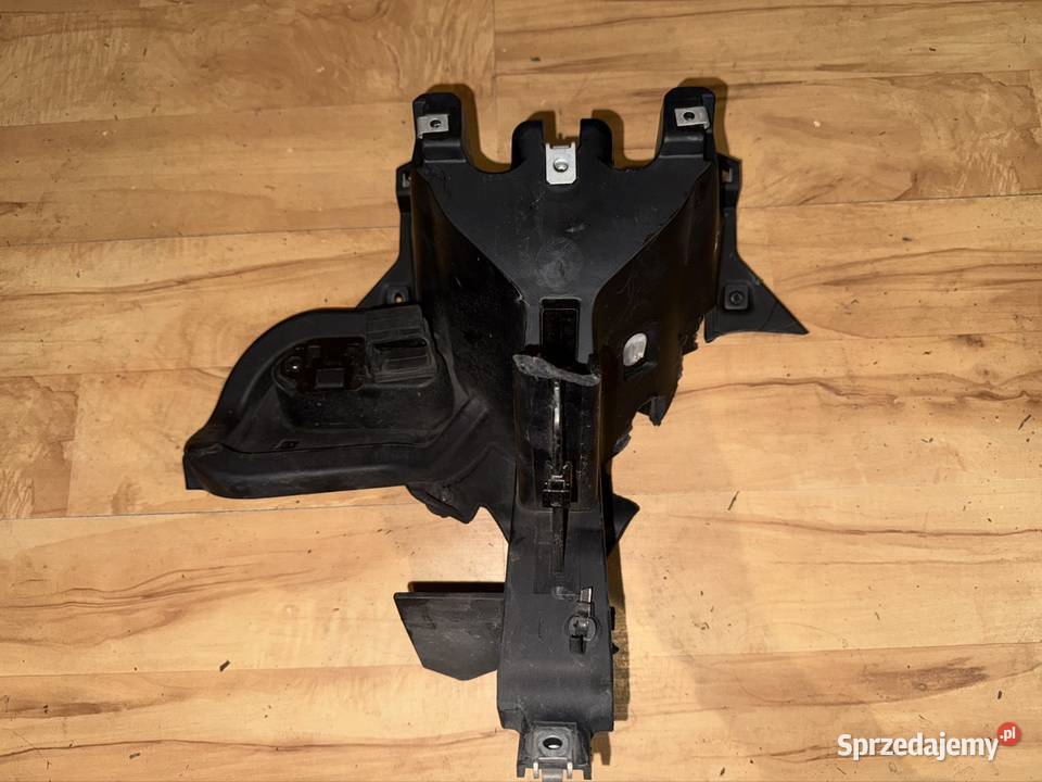 Stelaż uchwyt licznika lampy przód Aprilia SR GT wielkopolskie Ostrów Wielkopolski