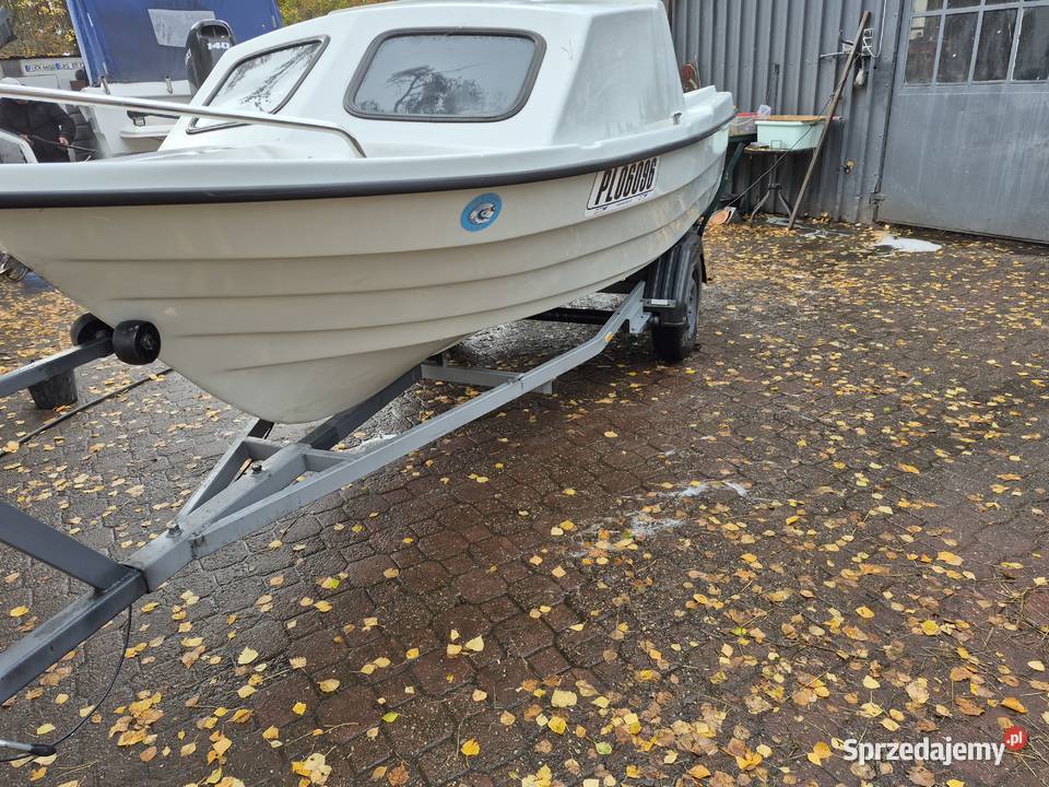 Łódź kabinowa Yamaha 55 przyczepa Lipinki