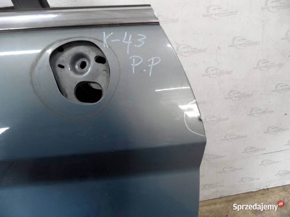 FORD FIESTA MK7 VII 09r drzwi prawy przód osobowe