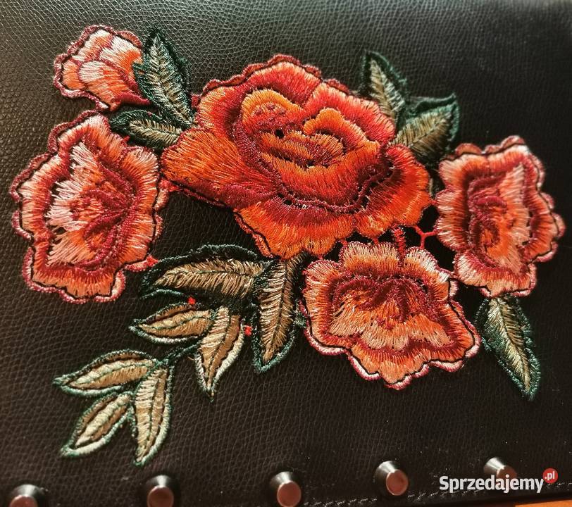 Śliczna kobieca torebka skórzana z haftem w Olsztyn