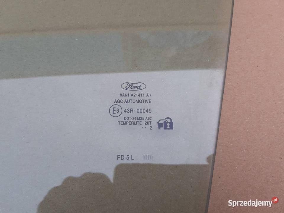 FORD FIESTA MK7 5D SZYBA DRZWI LEWY PRZÓD osobowe Trzciel