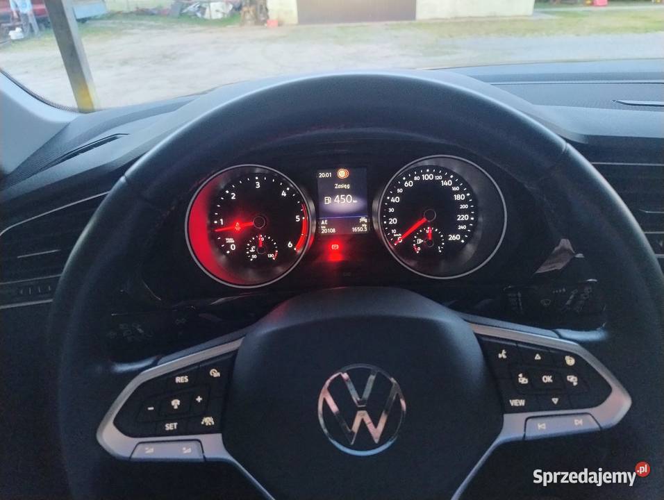 Piekny Tiguan 20000 przebiegu Zameczek-Kolonia sprzedam