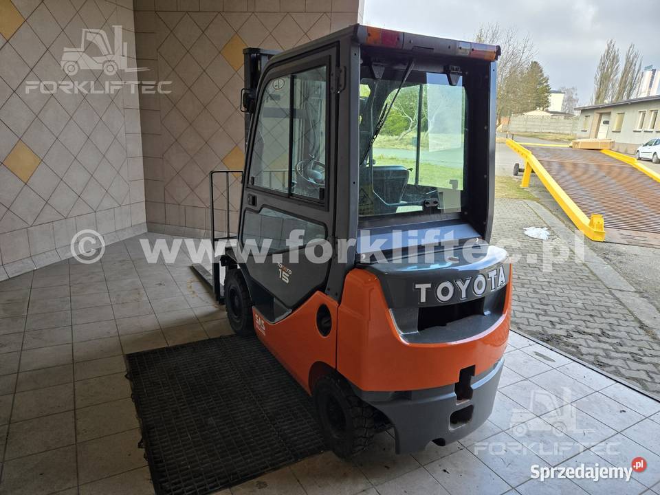 Wózek widłowy TOYOTA 8FDF15 KABINA TOYOTA 8FD15 regulowane widły Wózki widłowe śląskie sprzedam