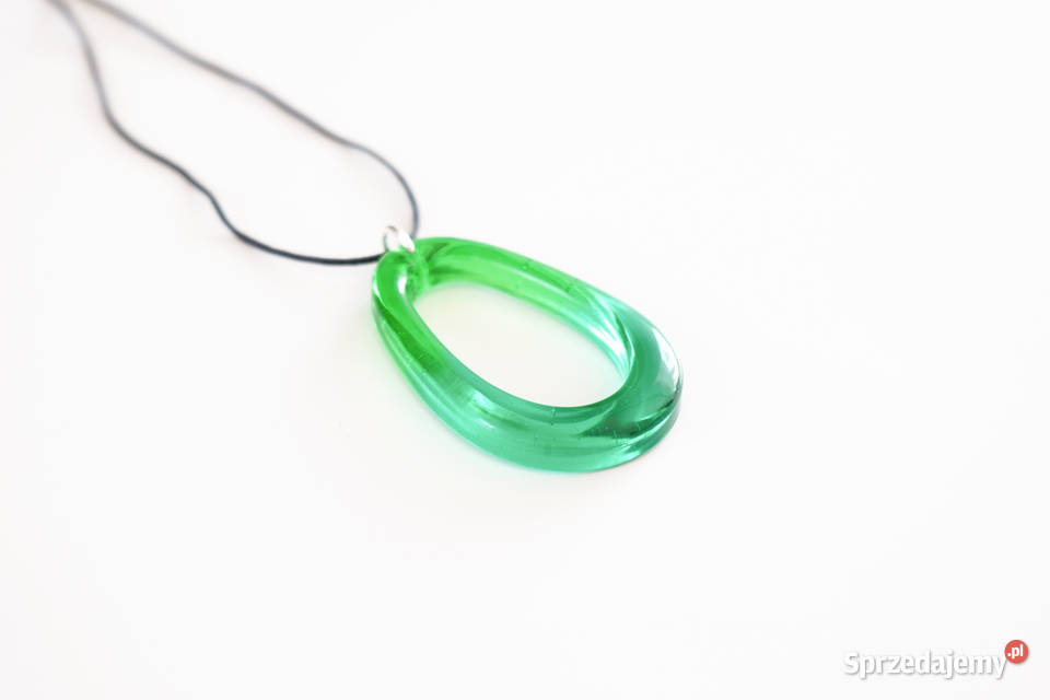 Owalny zielony wisiorek z żywicy epoksydowej mazowieckie sprzedam