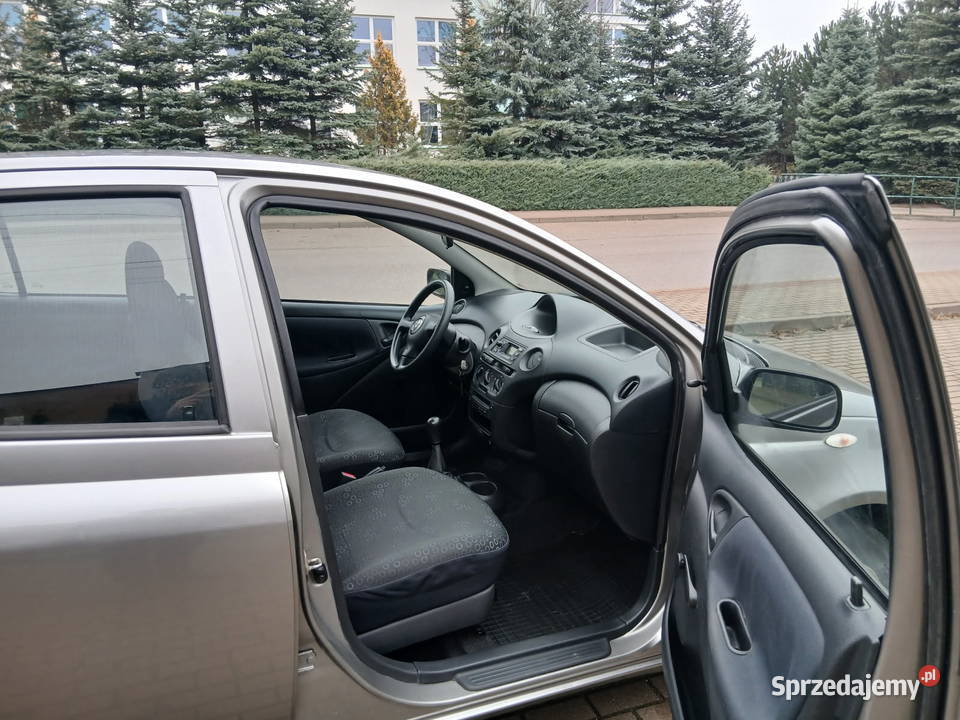 Toyota Yaris 2005 wspomaganie lakier metallic Ciechanowiec