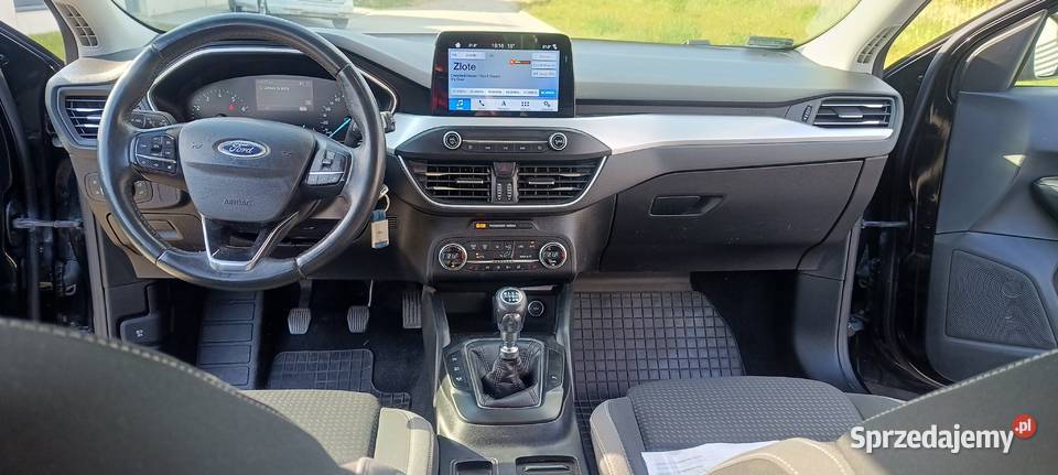 Ford Focus MK4 15 EcoBoost 150 światła LED Sady