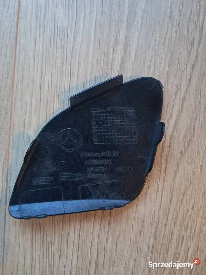 Zaślepka przedniego zderzaka Mercedes CLA c117 osobowe