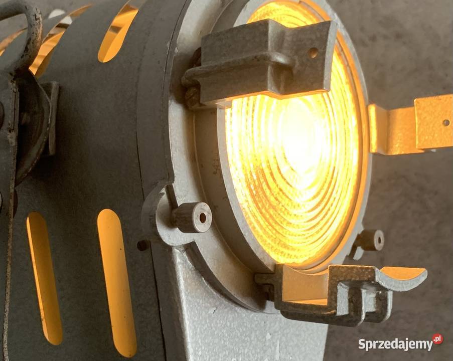 Lampa filmowa teatralna zabytek PRL loft Vintage Poznań