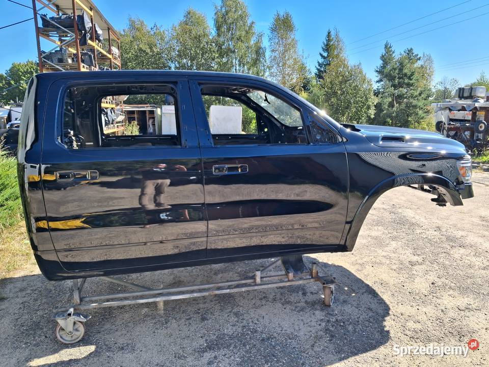 Kabina dodge ram 1500 DT CrewCab 2020 limited pomorskie Sierakowice