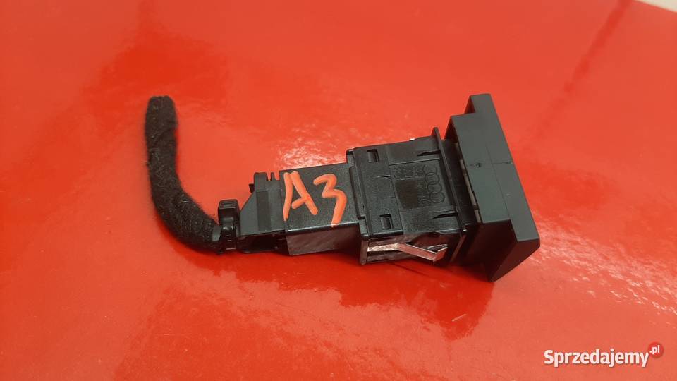 Włącznik awaryjnych Audi OE 8P0941509D Poznań