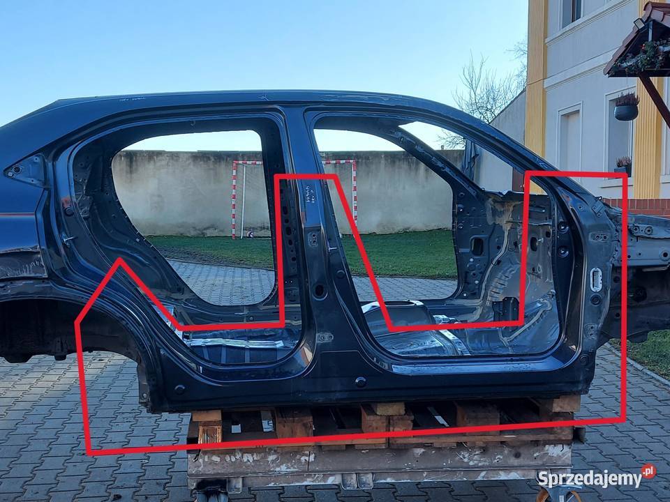 Honda HRV III eHEV 2022r SŁUPEK PRAWY BOK PRÓG