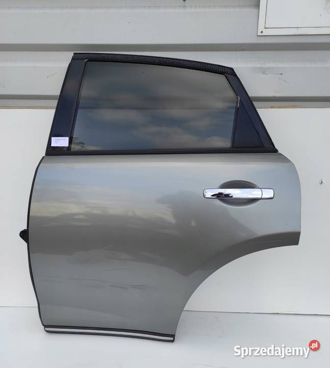 LISTWA DRZWI DOLNA LEWY TYŁ INFINITI FX35 FX45 Karoseria Nowy Tomyśl