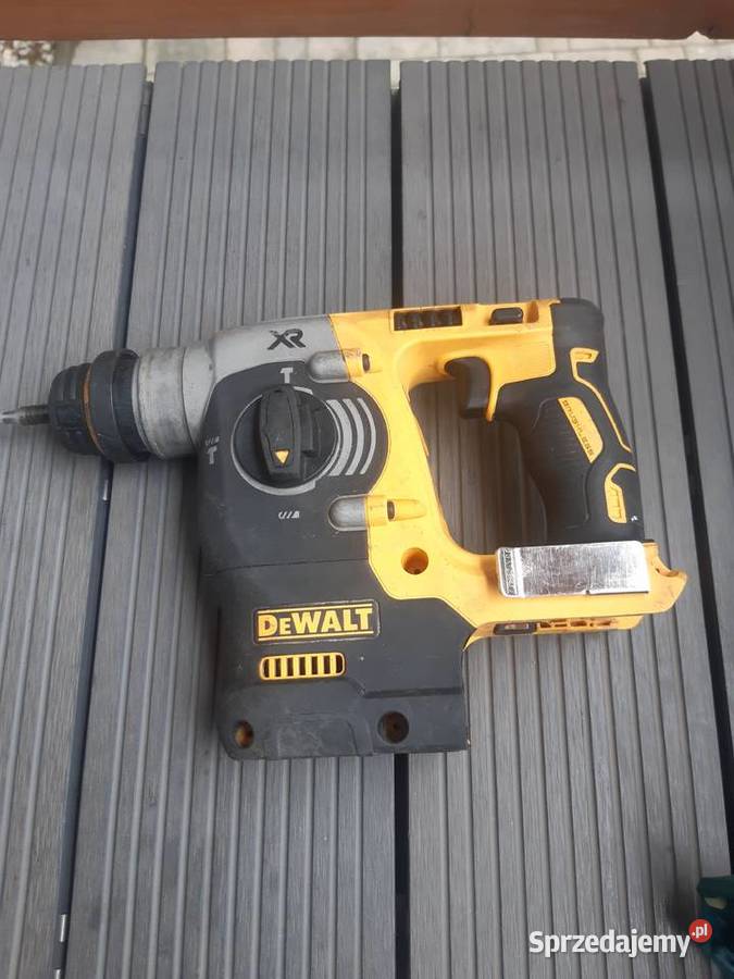 Młotowiertarka Dewalt DCH 27318r sprzedam