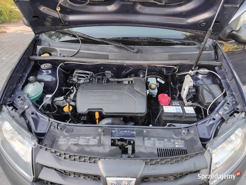 Dacia Sandero 12 benzyna 2013r opłacona z nieuszkodzony Białystok sprzedam