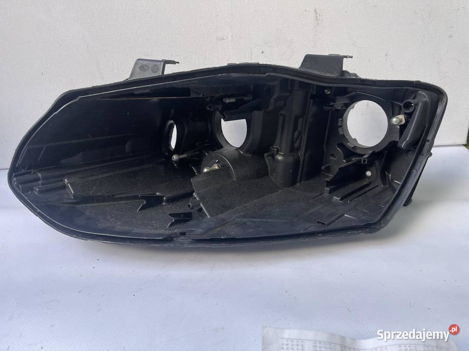 VW POLO LEWA OBUDOWA PUSZKA LAMPY Ostroróg