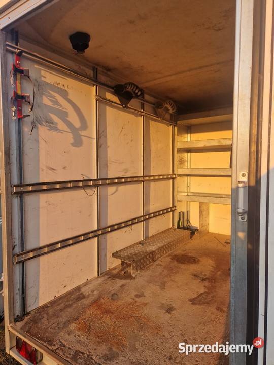 Przyczepa kontener 27 t DMC twarda zabudowa Trzebiel