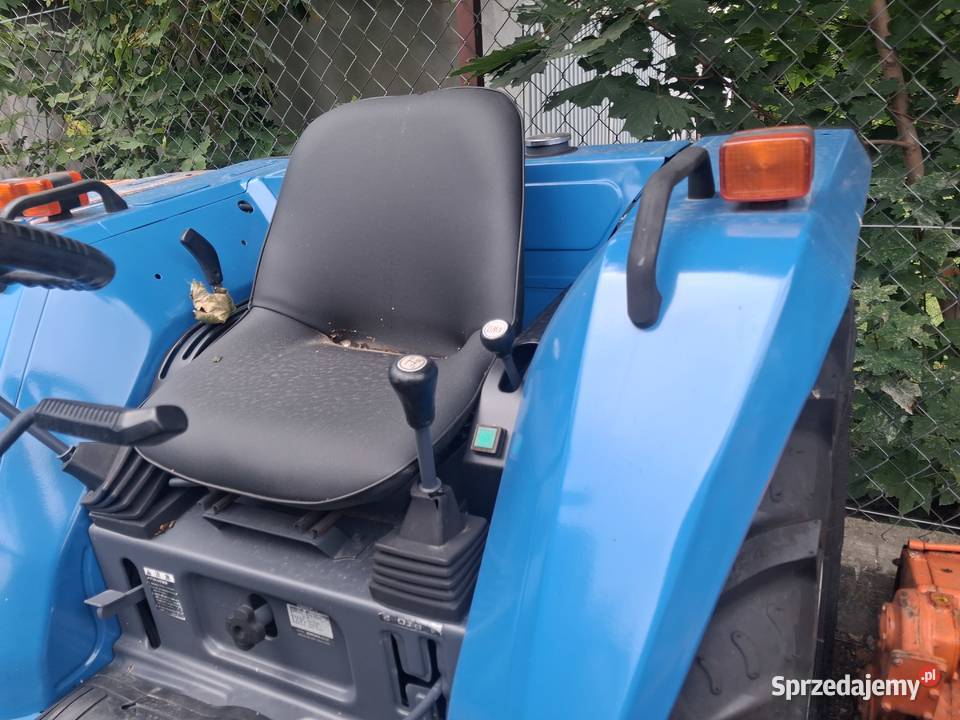 Iseki Ta247 4x4 wspomaganie rewers Konary