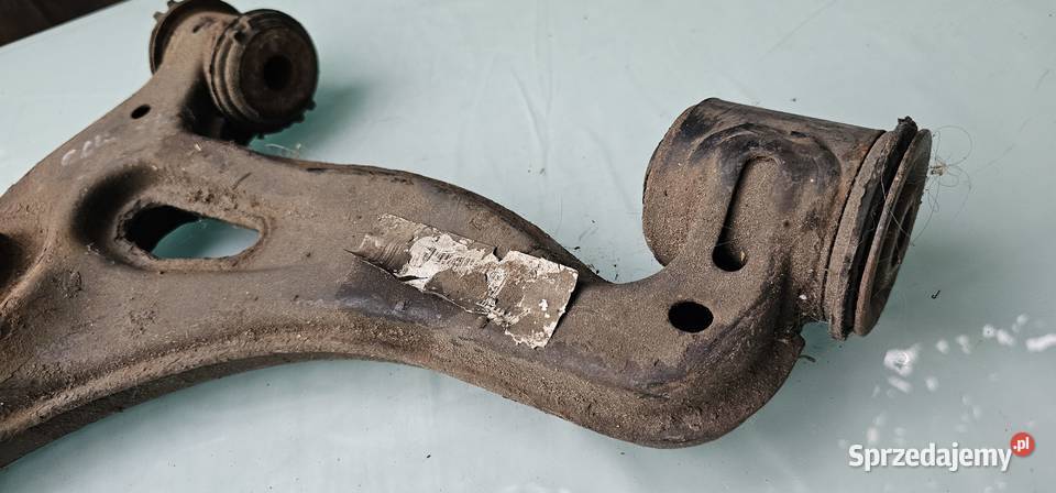 Wahacz lewy przód mercedes w202 w208 Zbąszyń