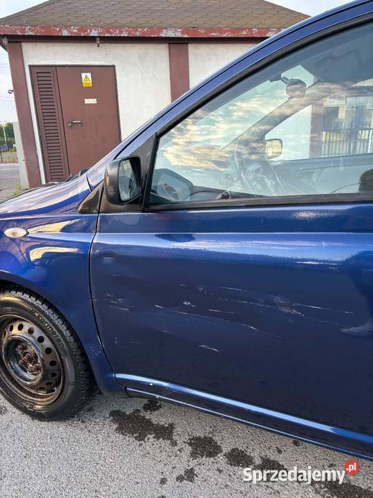 Sprzedam Toyota Yaris 10 2300 Rzeszów
