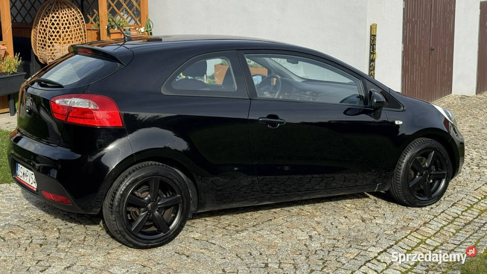 Kia Rio 14 Benz 109 Zarejestrowany Serwisowany VAT marża Rio Strzegom