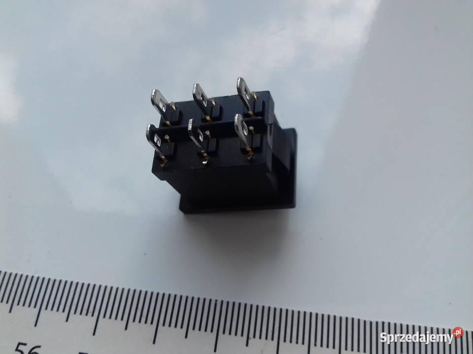 Prostokątny przełącznik kołyskowy wpuszczany Włączniki i ściemniacze Bydgoszcz