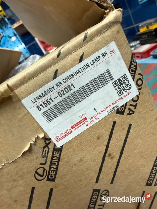 NOWA ORYGINALNA LAMPA PRAWA TYŁ TOYOTA COROLLA osobowe Wołomin