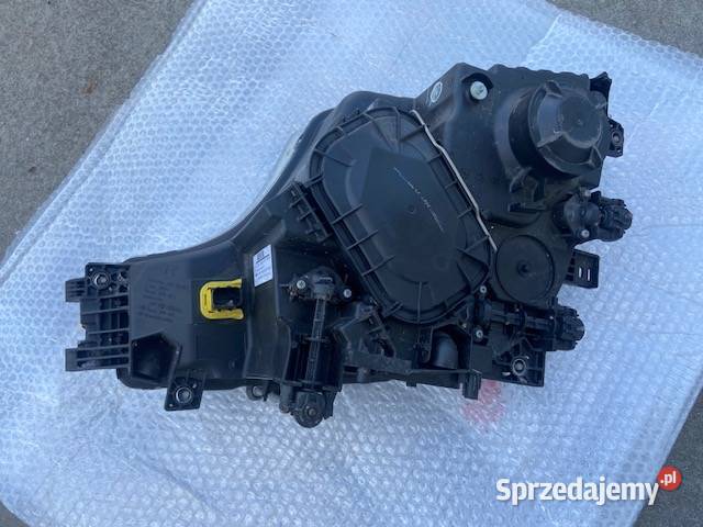 MERCEDES ACTROS MP4 MP5 REFLEKTOR PRAWY ciężarowe Maszewo sprzedam