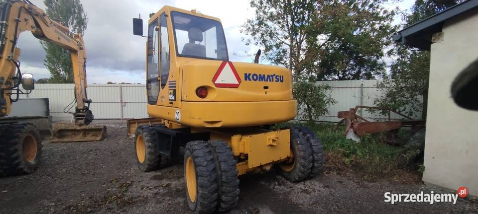 Koparka kołowa Komatsu PW 95 10 ton Koparki Tarnów